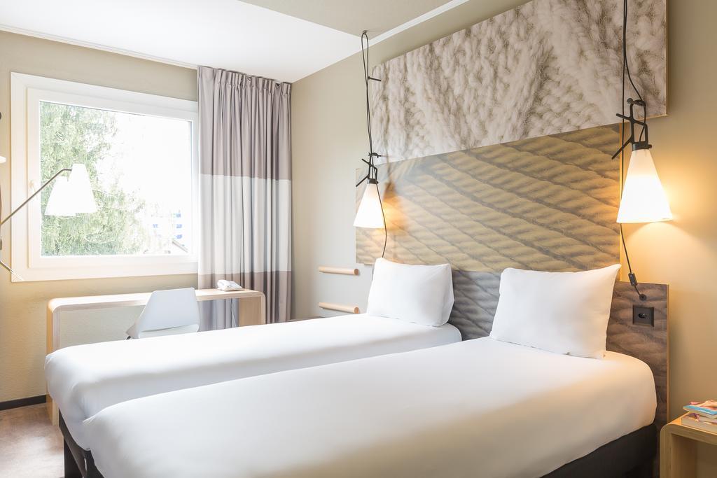 Ibis Geneve Aeroport Hotel Le Grand Saconnex Exterior photo